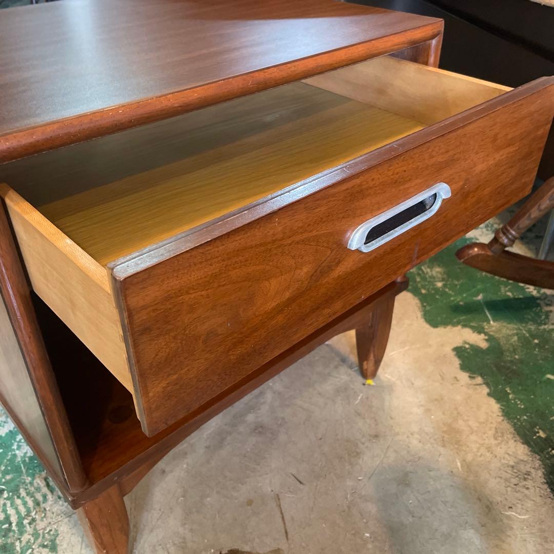 アメリカンヴィンテージ・DREXEL.HERITAGE ナイトテーブル 1986 - メルカリ