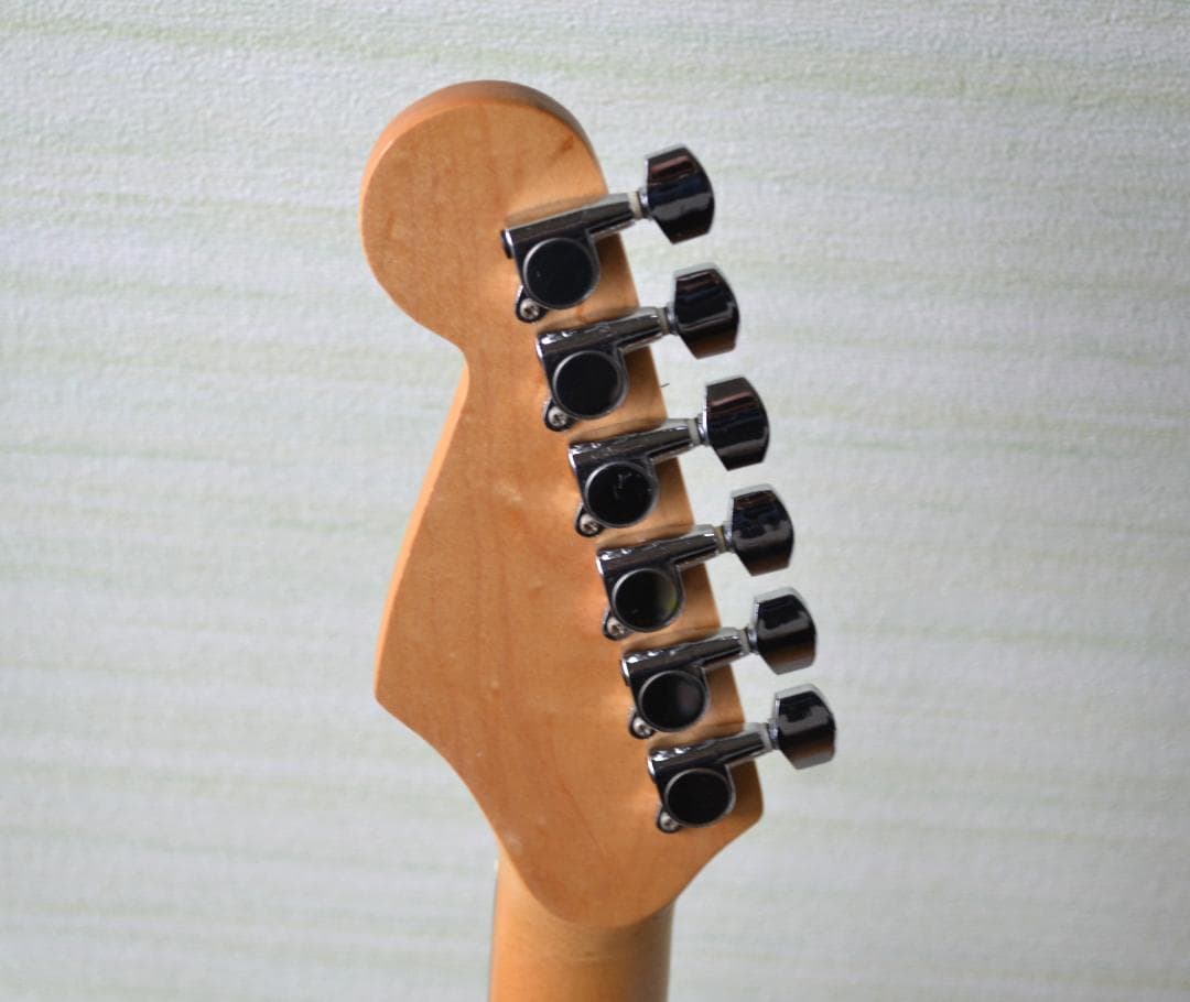 Photogenicフォトジェニック　エレキギターストラトタイプ赤