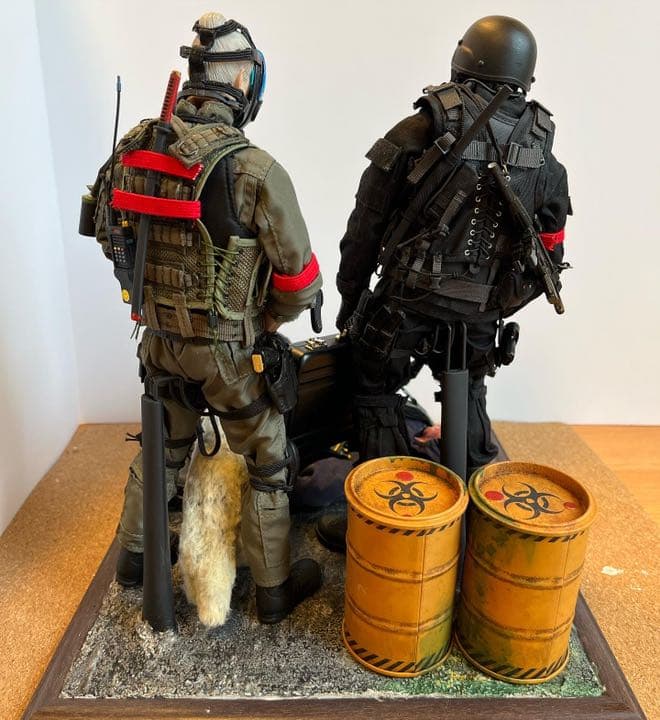 バイオハザードフィギュア 1/6 HUNK ハンク 死神 - メルカリ