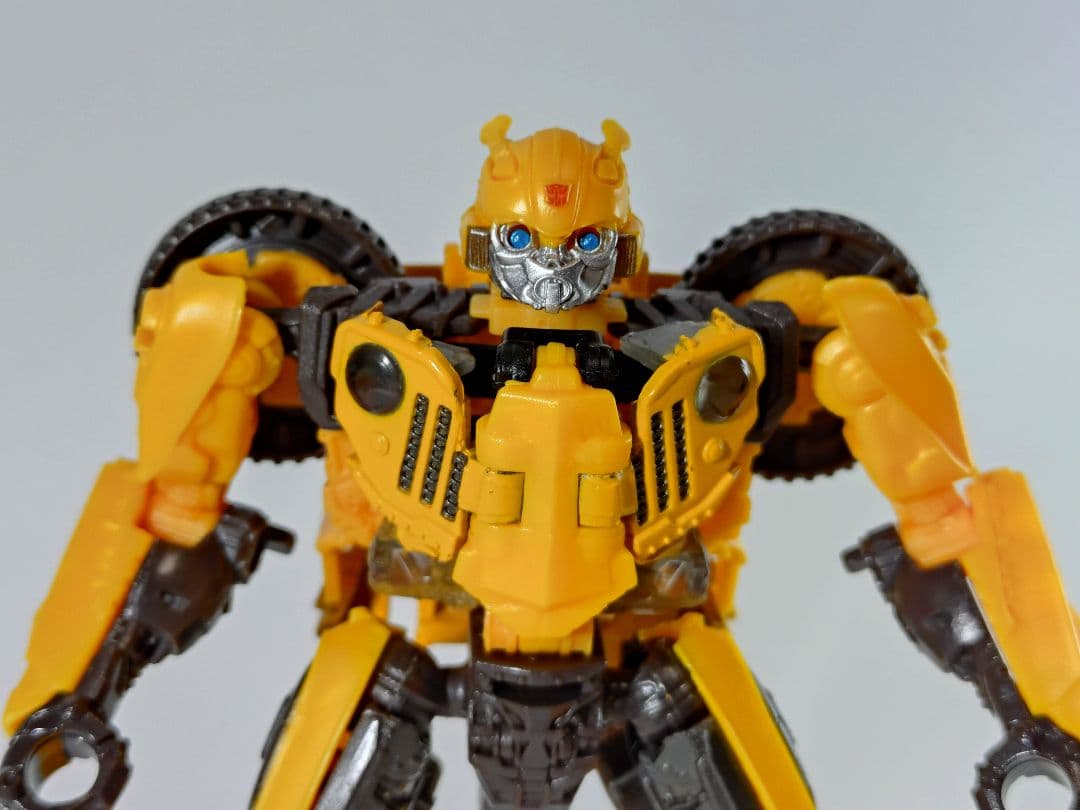 SS-48 オフロードバンブルビー　トランスフォーマー　スタジオシリーズ