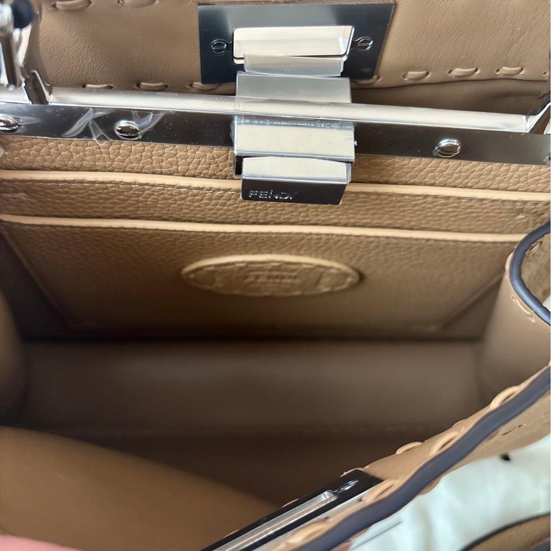 新品 フェンディ ISeeU セレリア ピーカブー スモール ブラウン