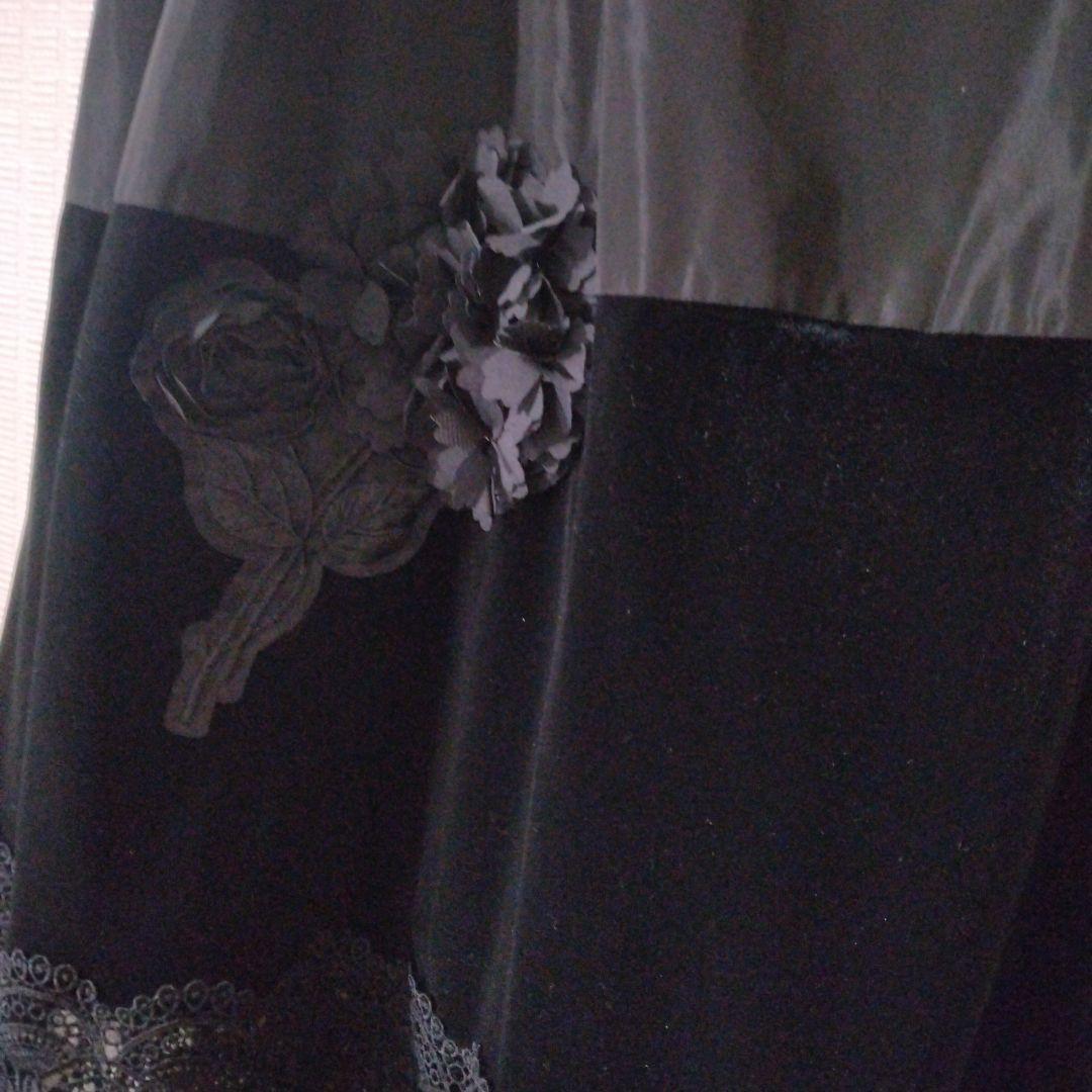 ⭐️最新作⭐️【新品】スーパービューティー裾レースベロアタフタ素材スカート44