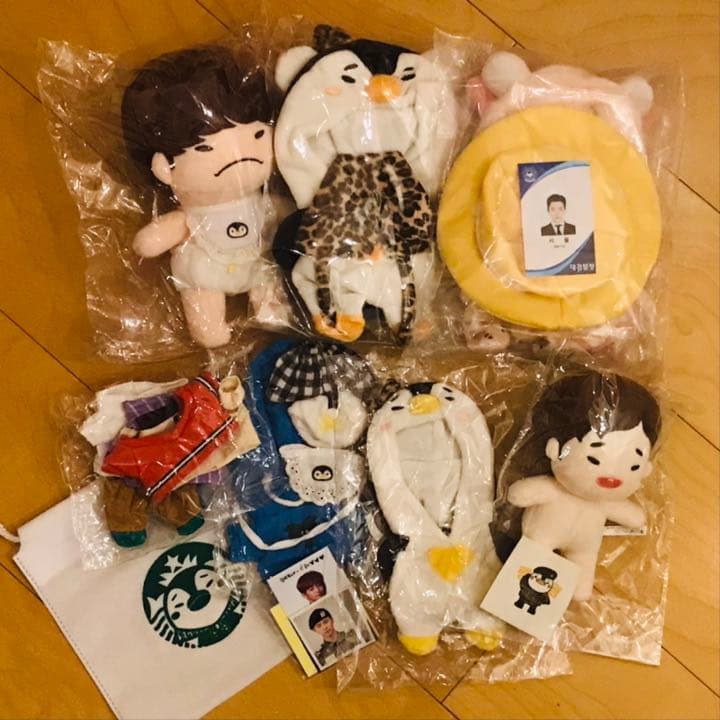 2PM JUNHO ドール（20cm / 15cm） と洋服たくさん 2PM JUNHO ドール（20cm / 15cm） と洋服たくさん