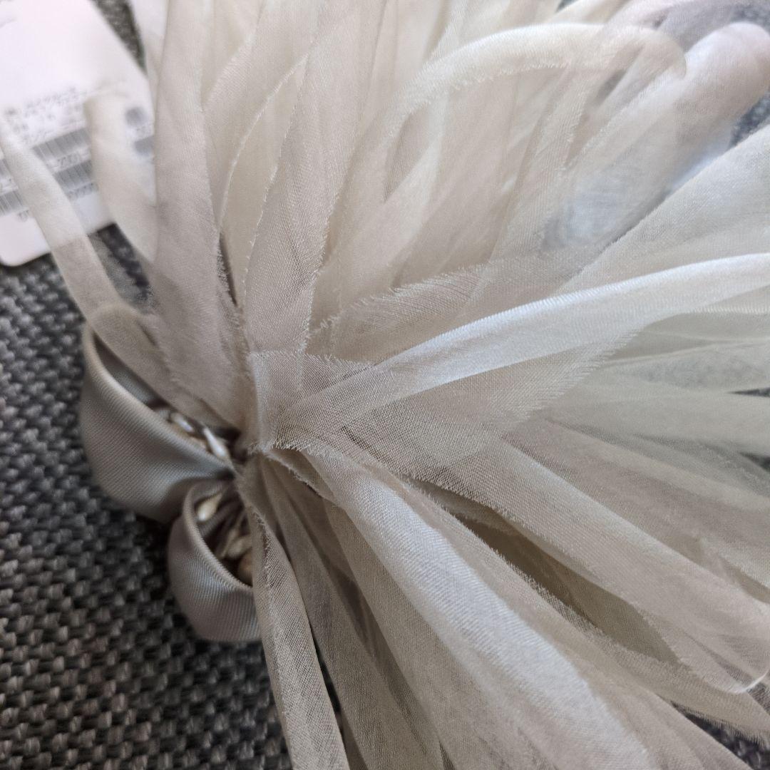 VERMEIL par iena シルクオーガンジーコサージュ グレーA