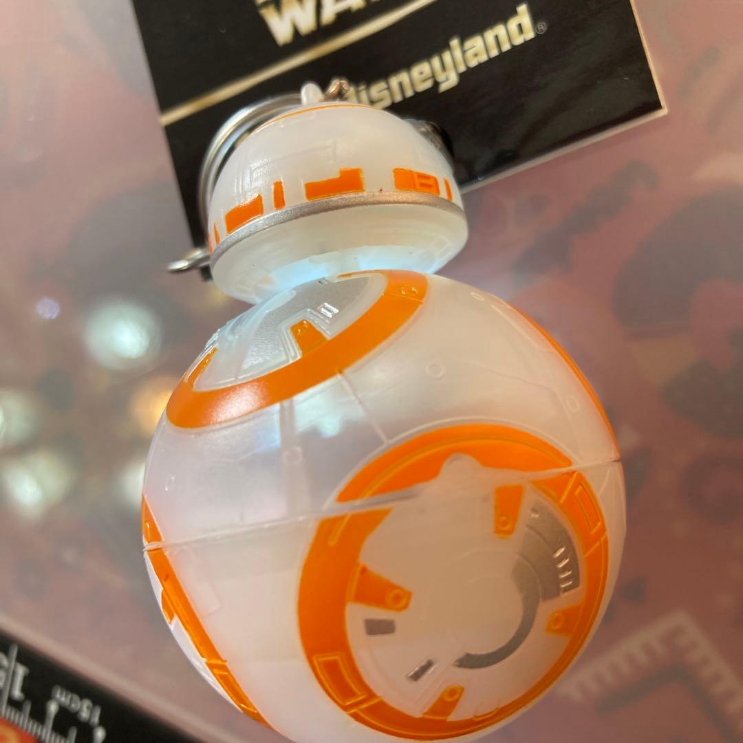 キーホルダー　フィギュア　BB8 ディズニーランド　スターウォーズ　光音確認