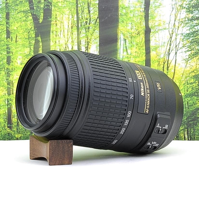 ニコン AF-S DX 55-300mm手振れ補正付き望遠レンズ☆