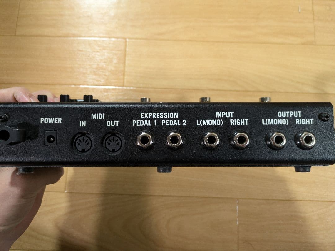 ギター LINE 6 M9 STOMPBOX MODELER