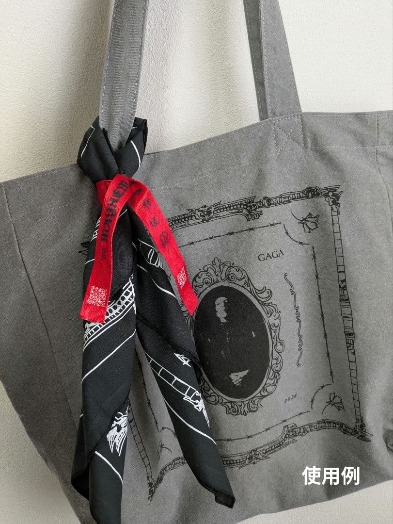 レディ・ガガ PERA HAUS TOTE (GRAY) - メルカリ