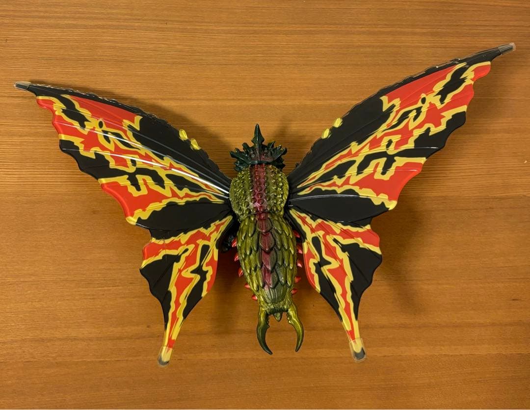 バンダイ　1992年　バトラ成虫　ソフビ　フィギュア　スタンド付き