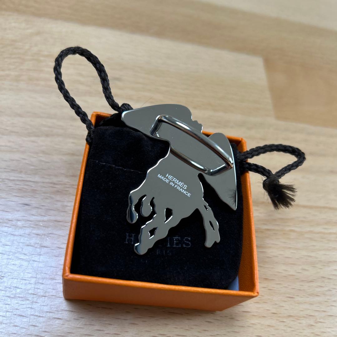 エルメス　Hermes 新品　ペガサス　スカーフリング　シルバー