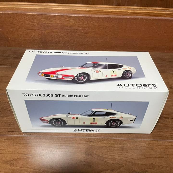 未展示品オートアート1/18トヨタ2000GT 24 HRS FUJI 1967