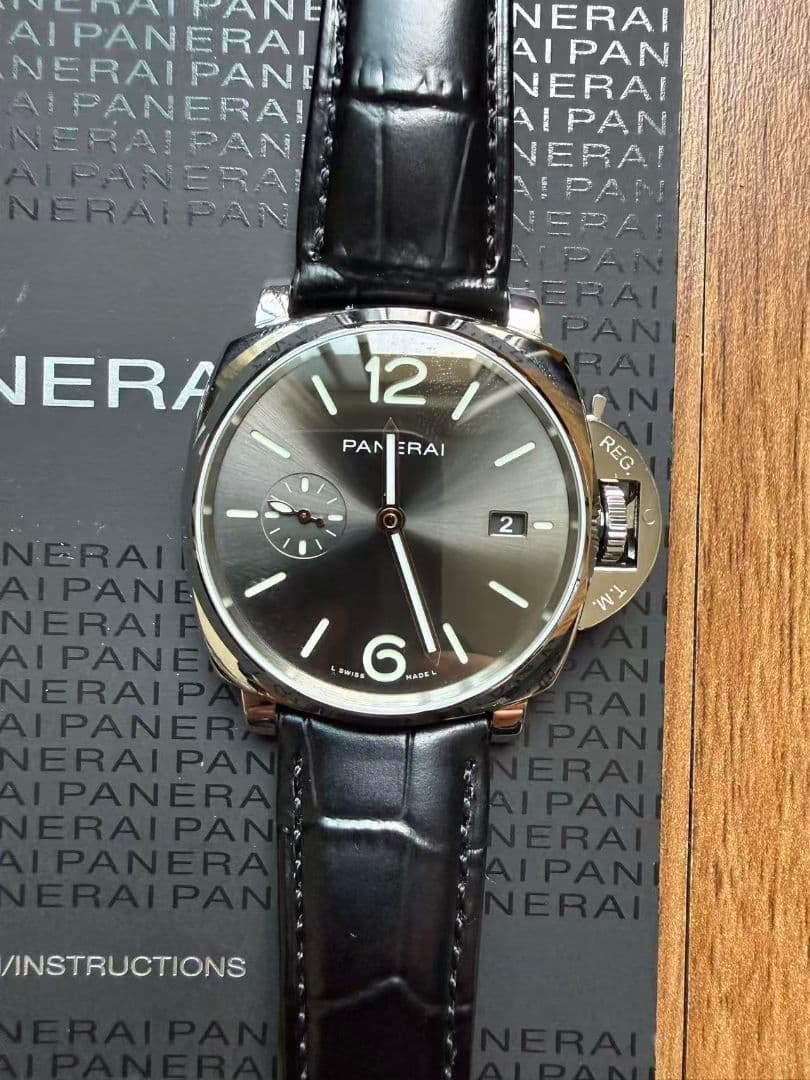 パネライルミノール デゥエ PAM01250 スモールセコンド デイト 自動巻き