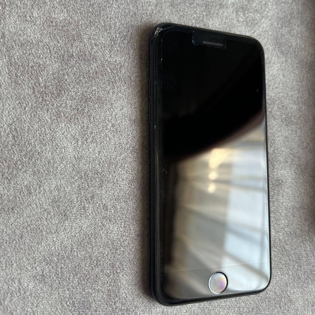 Apple iPhone SE (第2世代) ブラック 本体　64GB