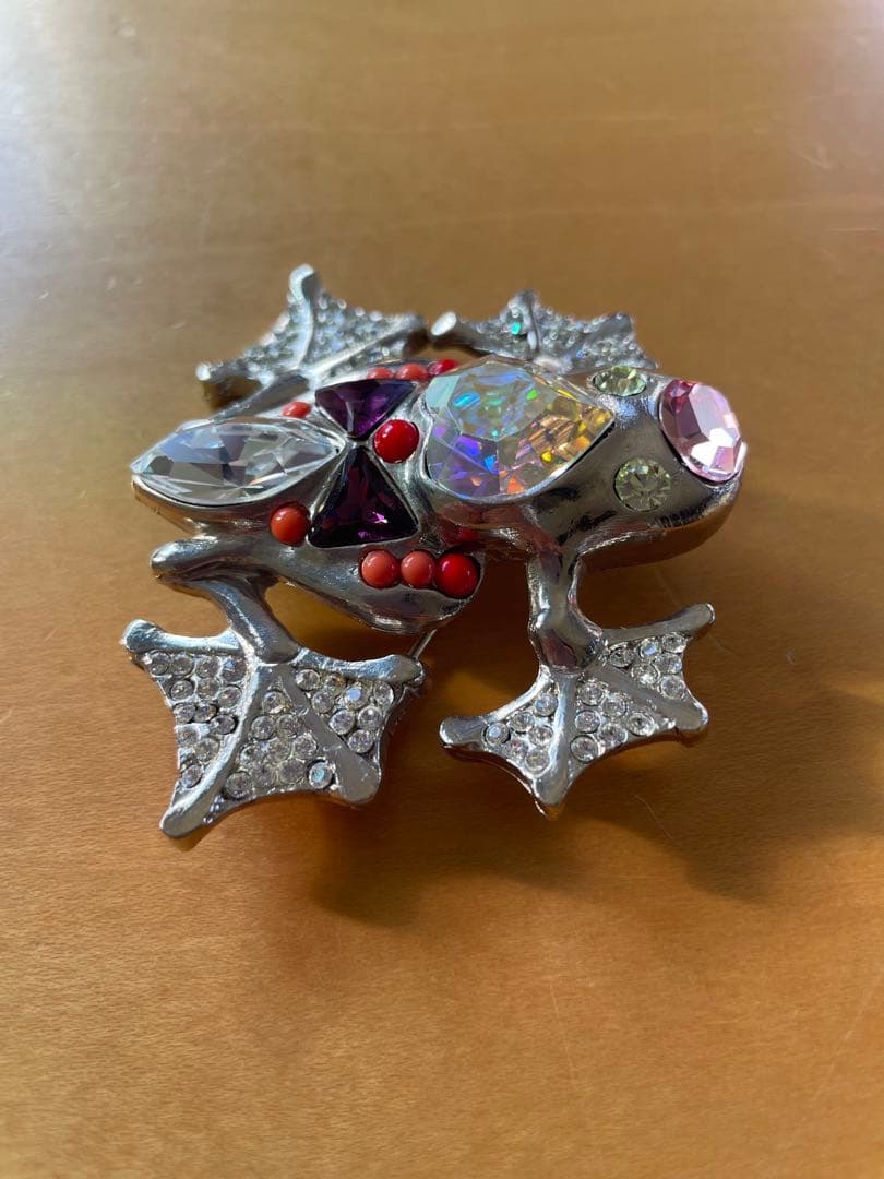 ヴィンテージ クリスチャンラクロア ブローチ カエルモチーフ