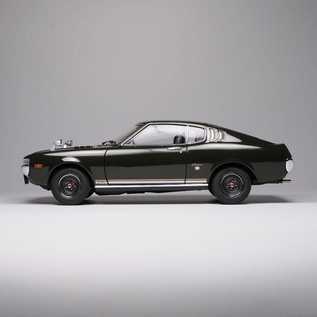 オートアート 1/18 トヨタ セリカ 2000GT モスグリーン
