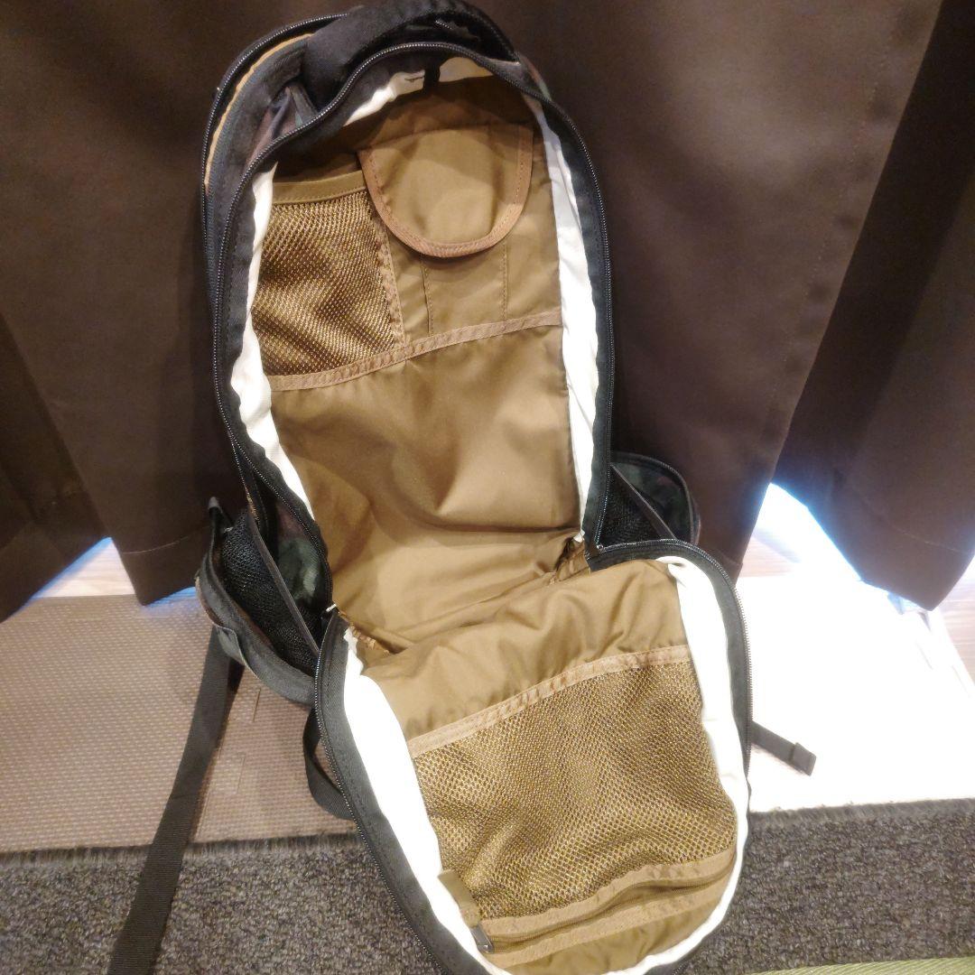 希少　NIKE 迷彩リュック