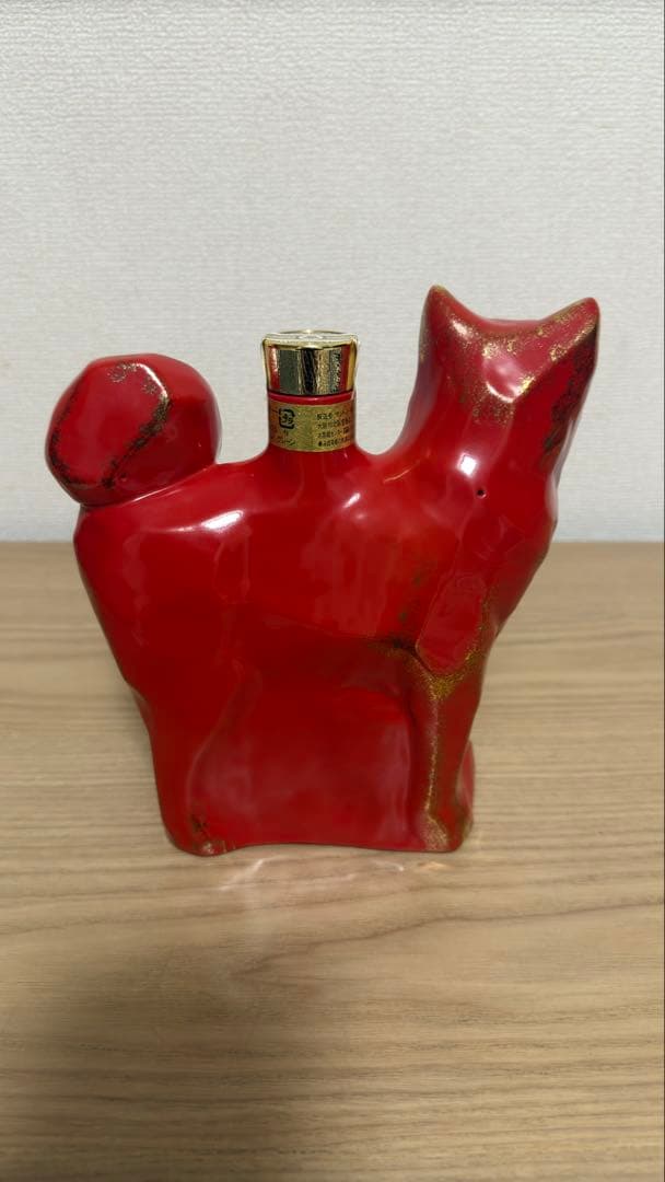 希少】サントリー ウイスキー ローヤル 干支ボトル陶器 未開封 600ml