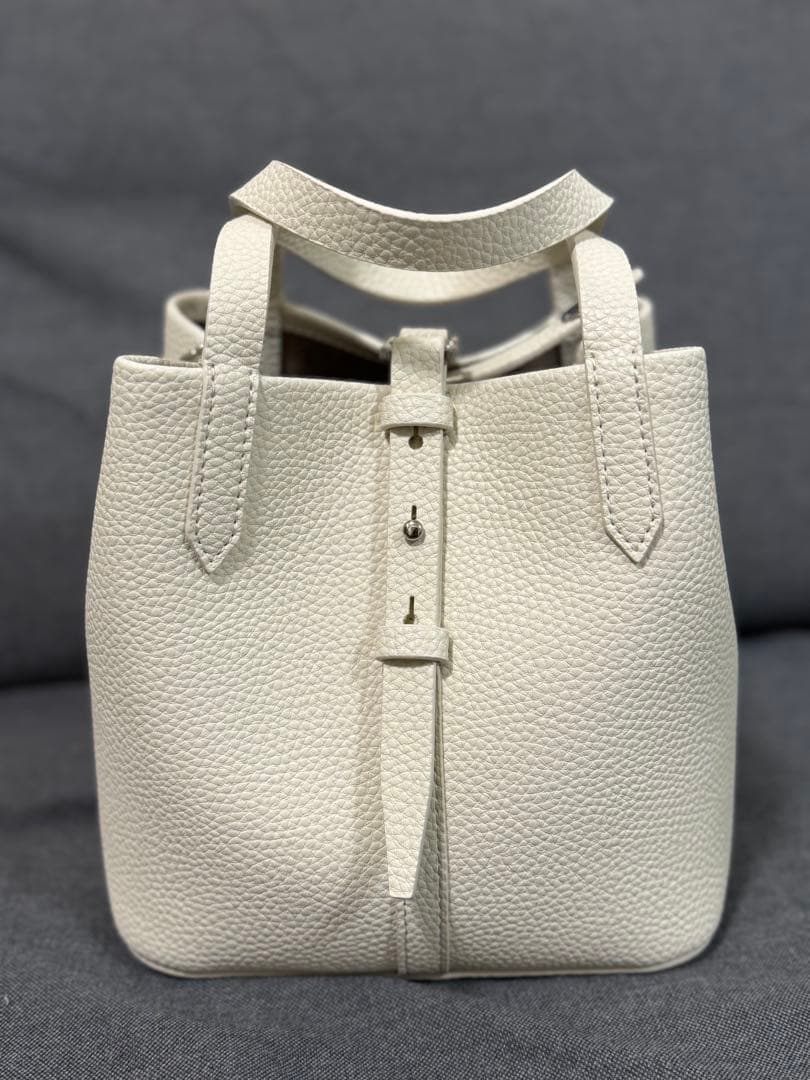 Beryl ベリル リサイクルレザーバケツバッグ - クリーム