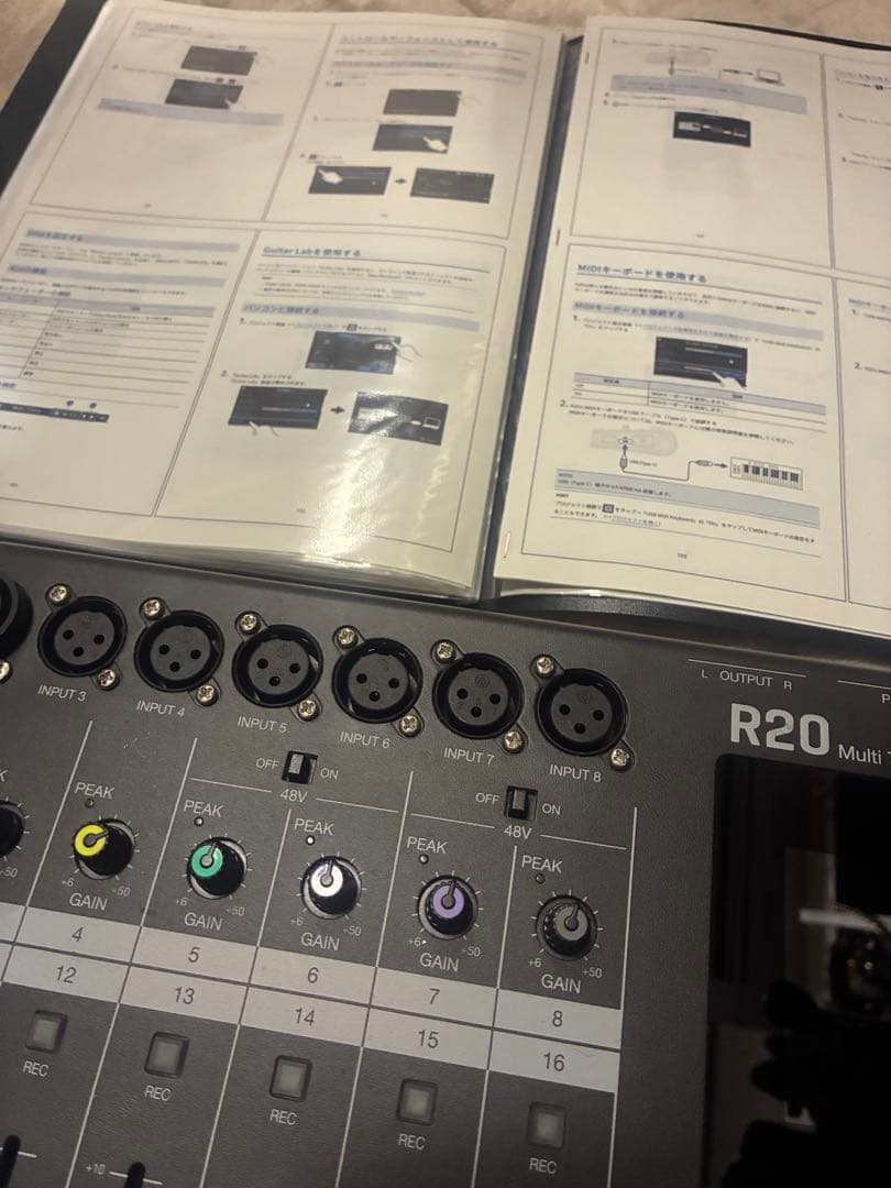 ZOOM R20 マルチトラックレコーダー