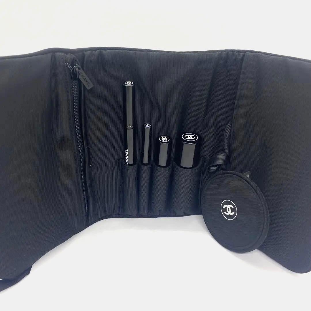 CHANEL レザンディスパンサーブルドゥシャネル　ブラシセット　限定品