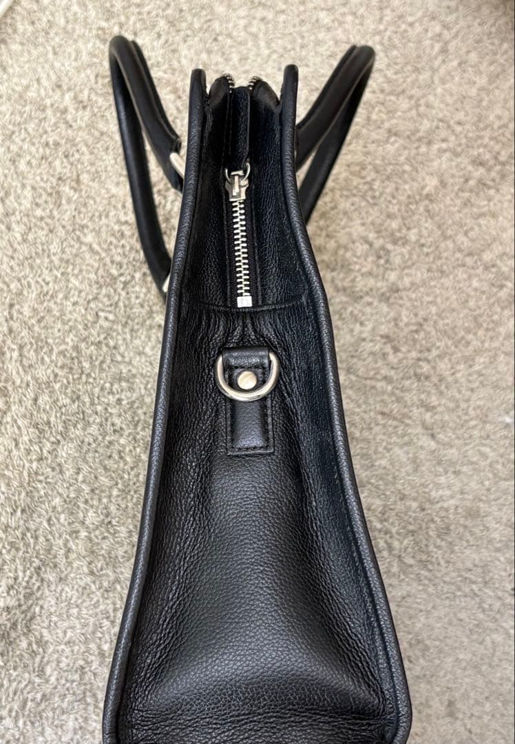 ブラック ビジネスレザーファクトリー ショルダーストラップ付き