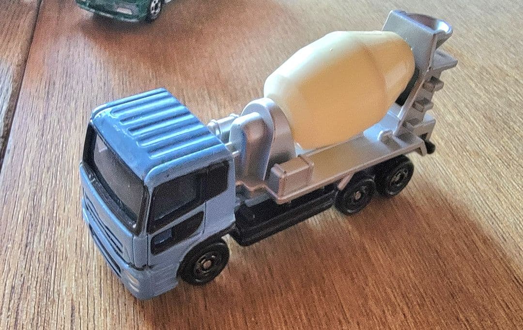 トミカとミニカー 87台セット