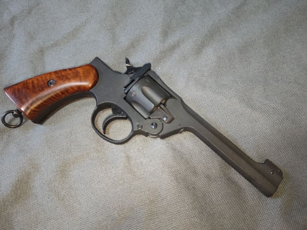 マルシン　樹脂製モデルガン　エンフィード アイアンフィニッシュ　木製グリップ