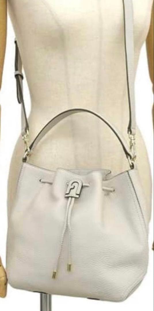 FURLAフルラ アテナ巾着ショルダーバッグ