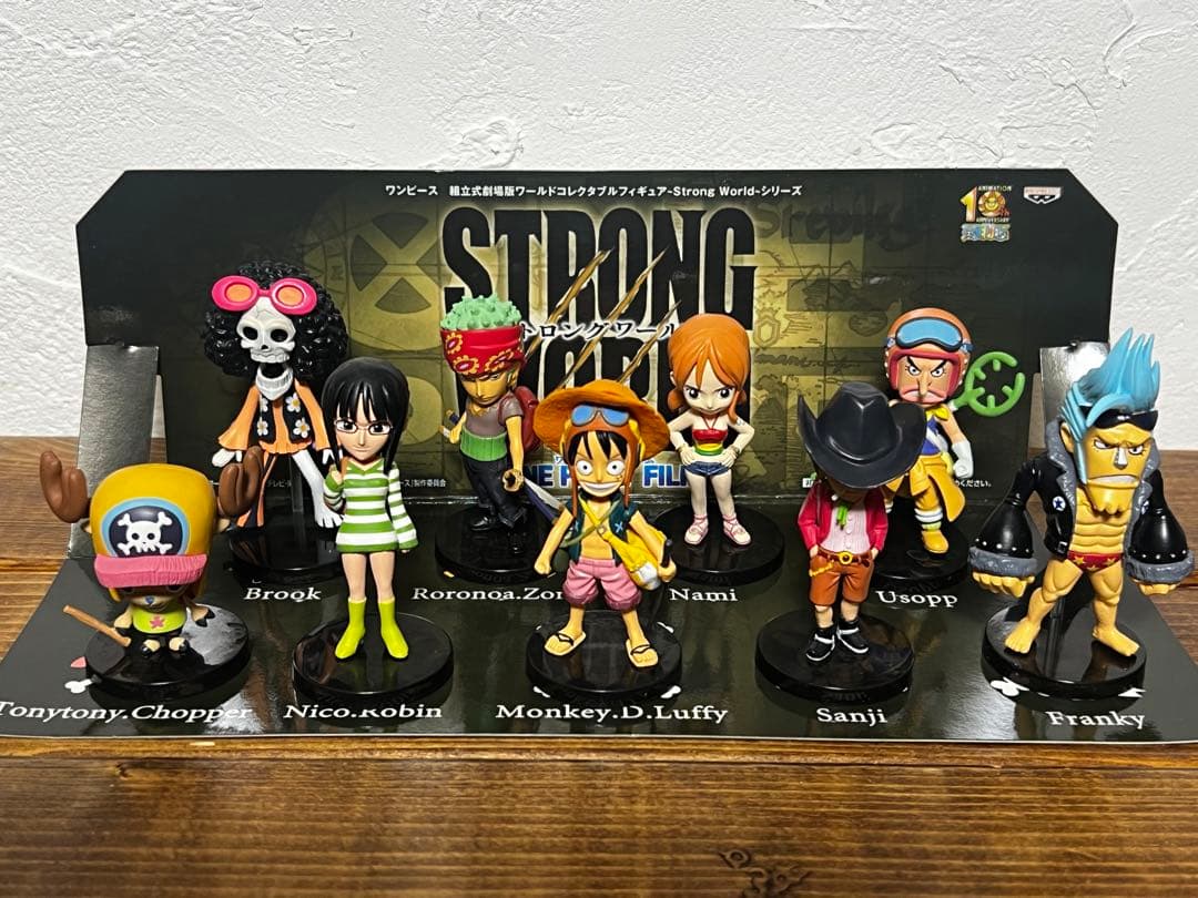 ワンピース ワーコレ ストロングワールド 麦わらの一味他3体セット