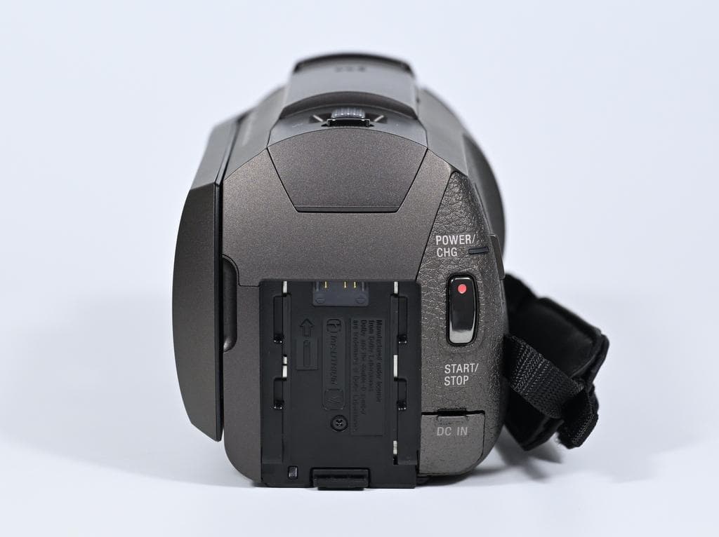 【ほぼ新品】 ソニー　SONY FDR-AX45 デジタル4Kビデオカメラ