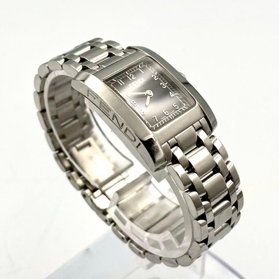 576 新品電池 FENDI 7000L 腕時計 クォーツ スクエア オロロジ - メルカリ