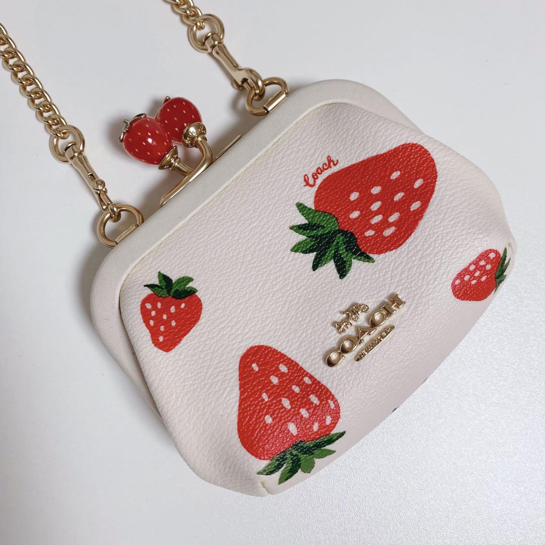 【新品未使用】COACHコーチ★財布★がま口★ノラキスロックケース★いちご
