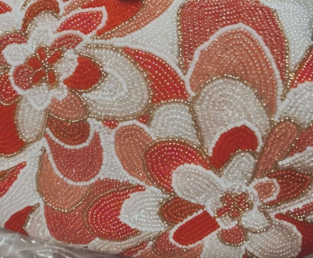 【未使用】美しいビーズ装飾 草履・バッグセット(木箱入り)