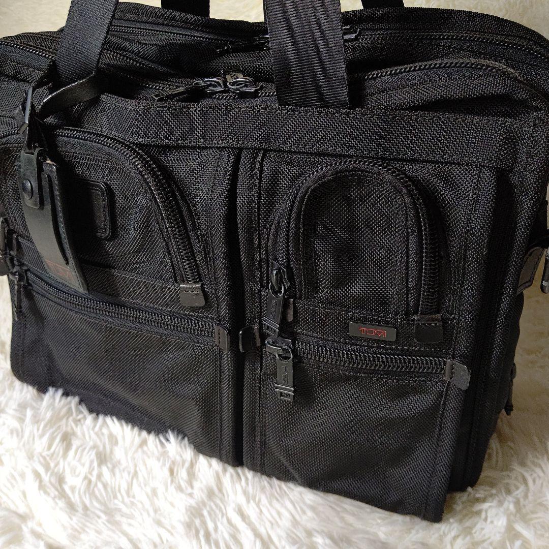TUMI　トゥミ　ビジネスバッグ　大容量　A4収納可