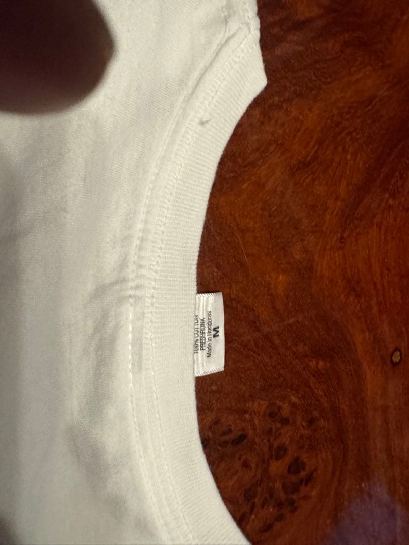 ワンダイレクションGILDAN白正規オリジナルツアーT、Mコピーライト入り