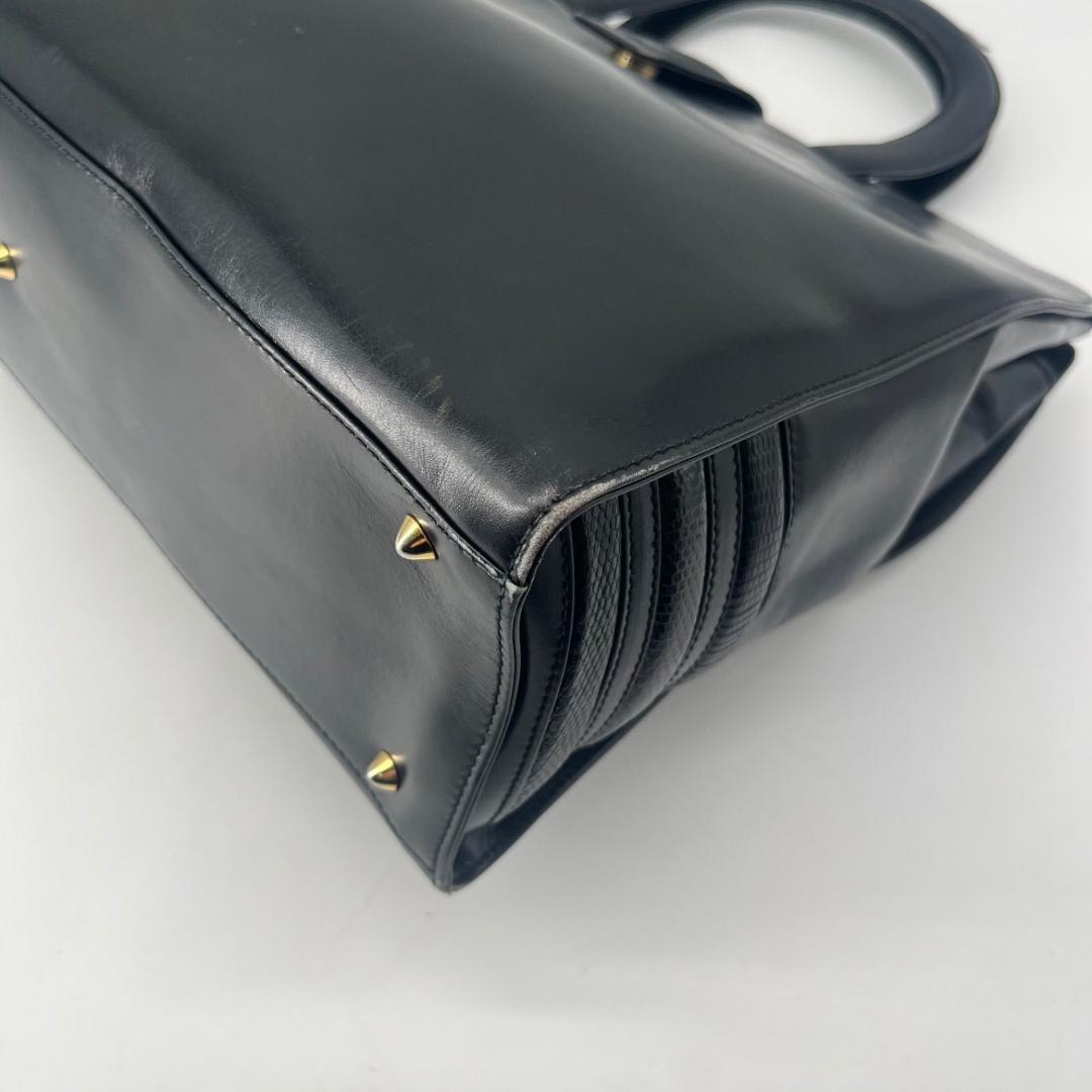 13971✨グッチ ハンドバッグ レザー フラップ 黒 ブラック