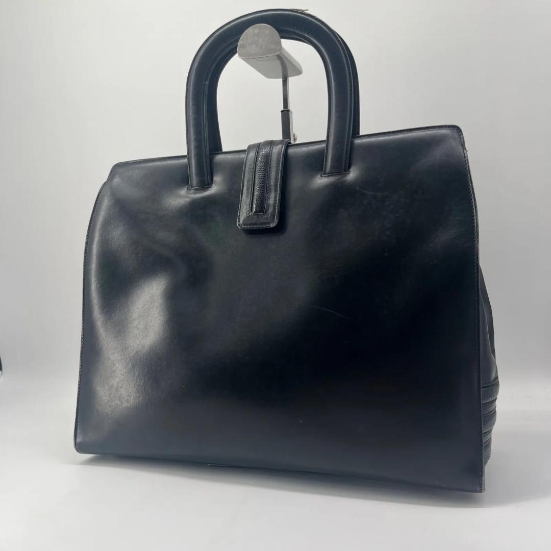 13971✨グッチ ハンドバッグ レザー フラップ 黒 ブラック