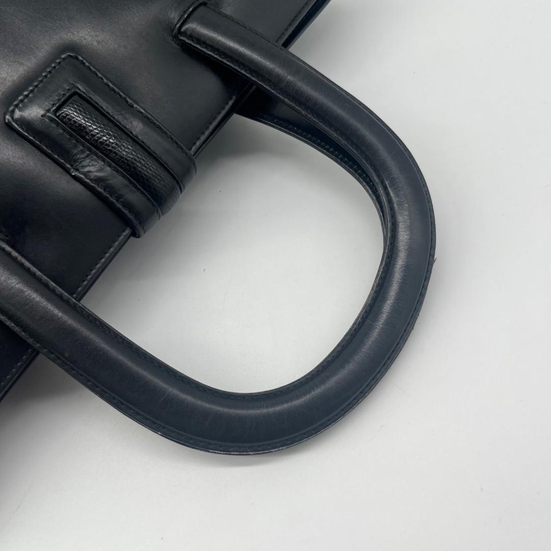 13971✨グッチ ハンドバッグ レザー フラップ 黒 ブラック