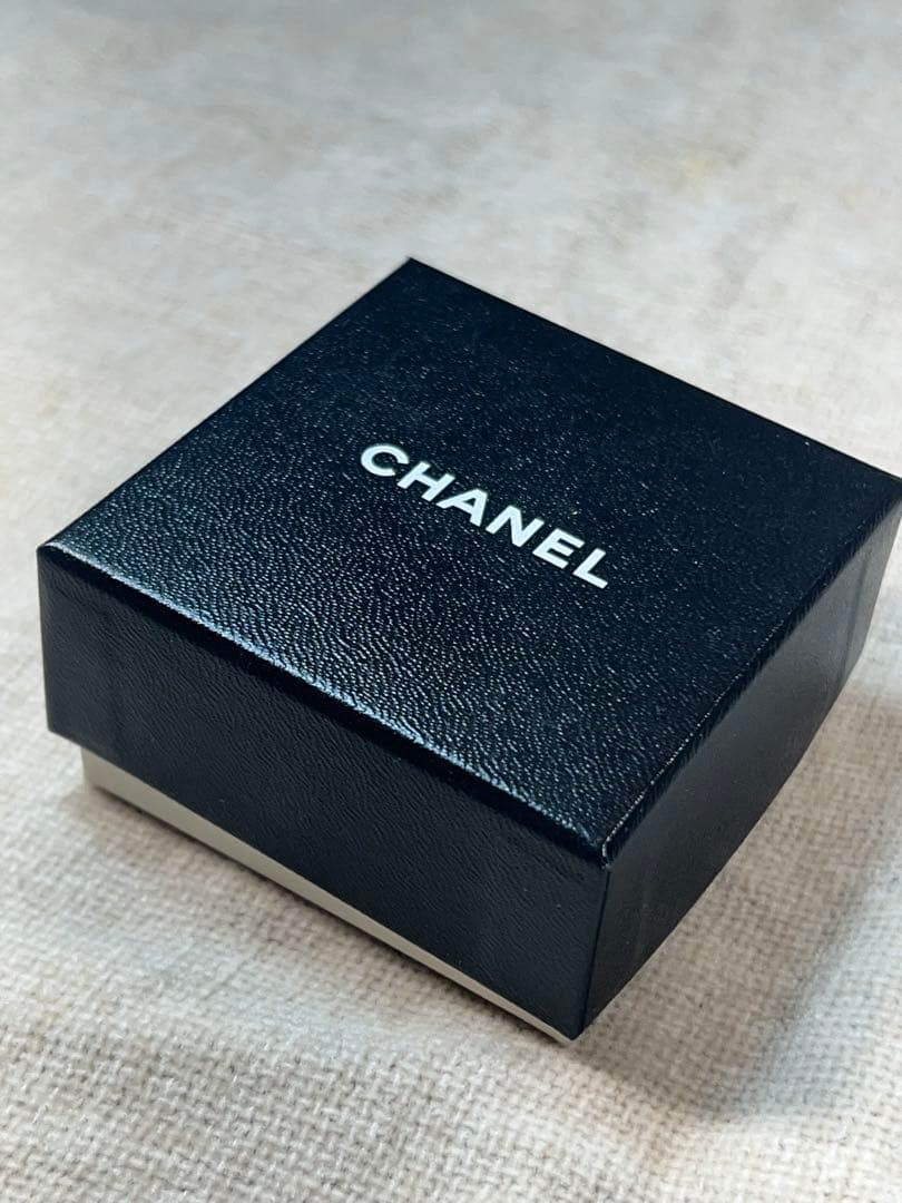 CHANEL CCロゴ ブローチ ピンク ピンバッジ ビンテージ - メルカリ