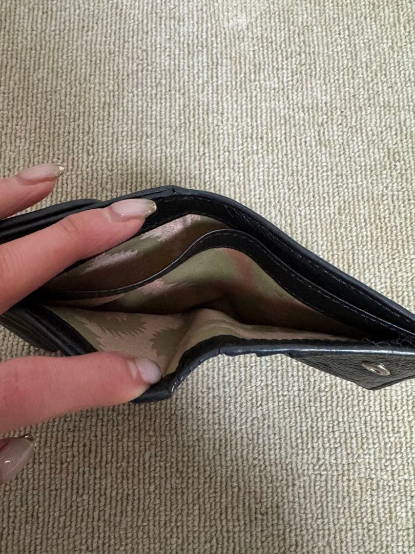 レザー 二つ折り財布 黒