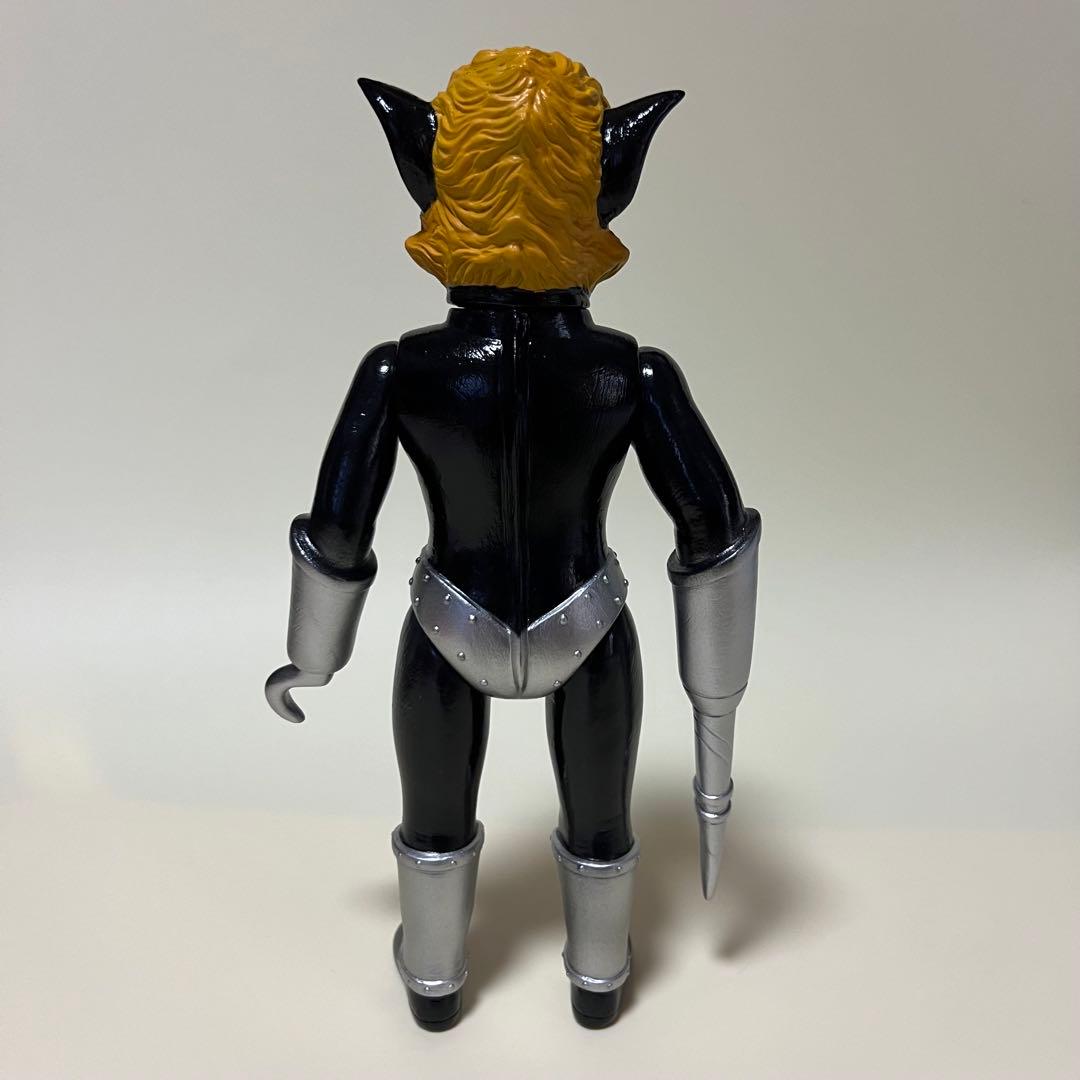 ブルマァク　マグマ星人　武器付　ソフビ　フィギュア