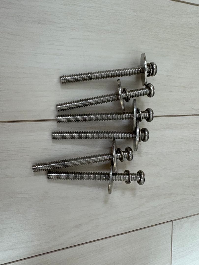 NOCE ノーチェ　ダイニングテーブル 三角形