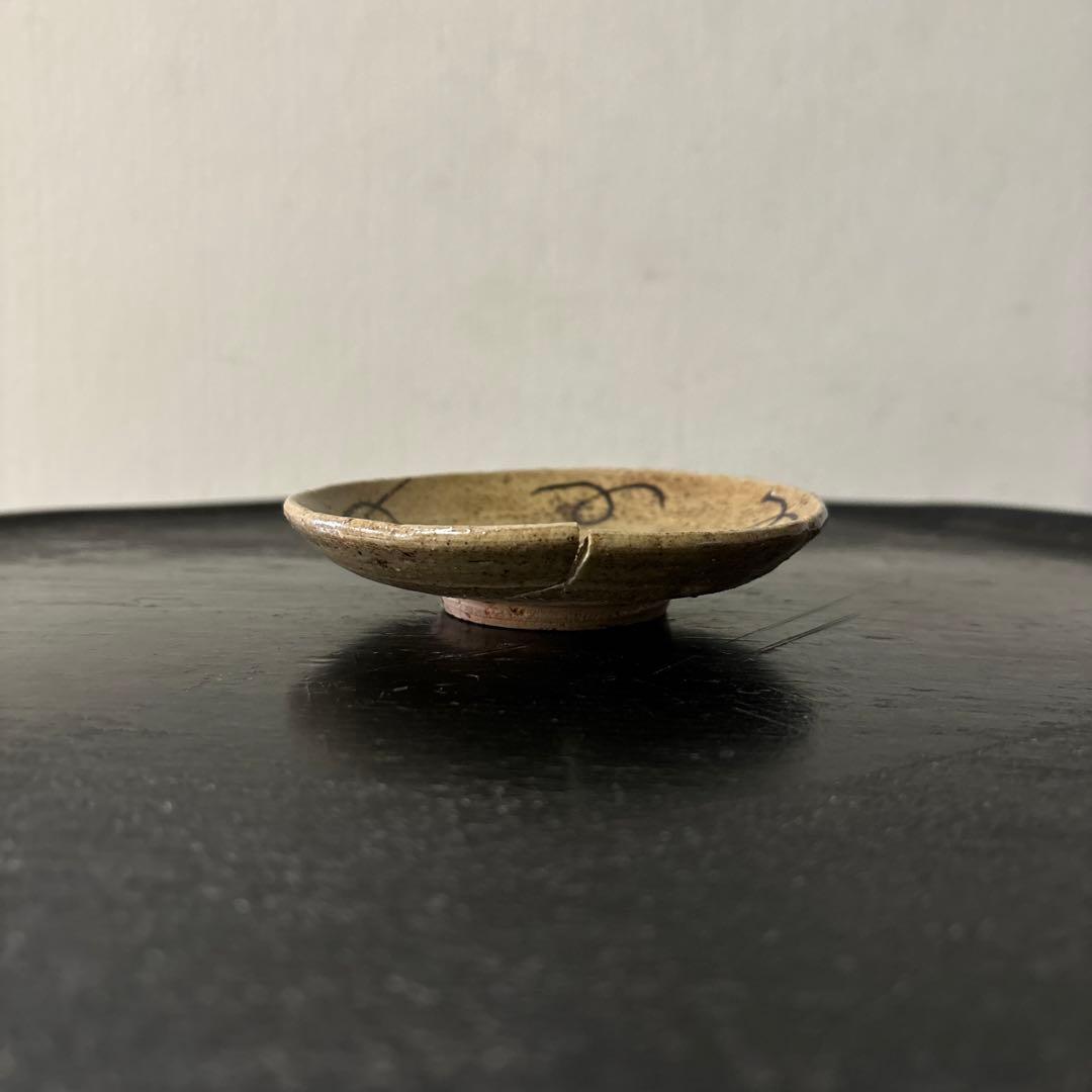 古唐津 兎小皿 うさぎ 武雄系小峠窯 平盃 骨董 検:白洲正子 西岡