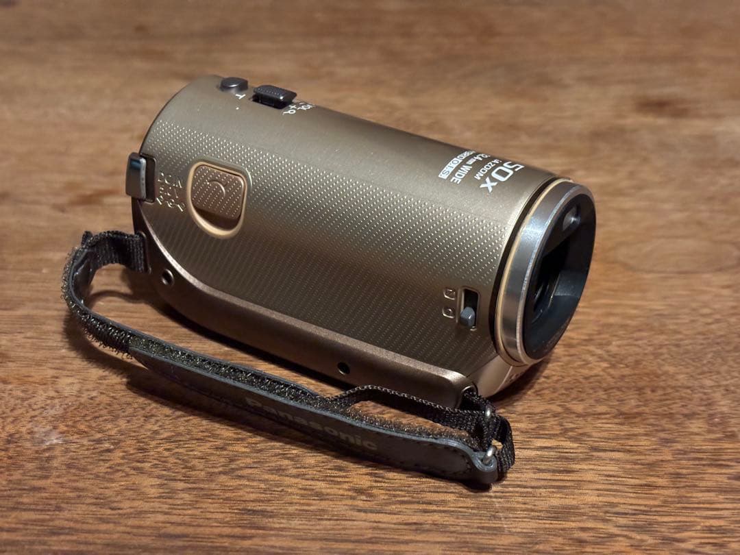 【良品】Panasonic HC-V300M ビデオカメラ 本体 バッテリー2個