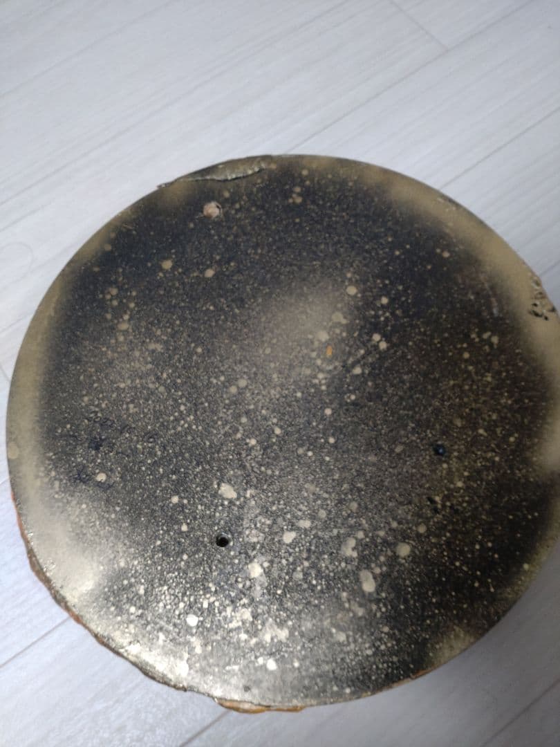 油絵◆半立体の円型アート【蜂】壁掛け油絵◆作者サイン入り