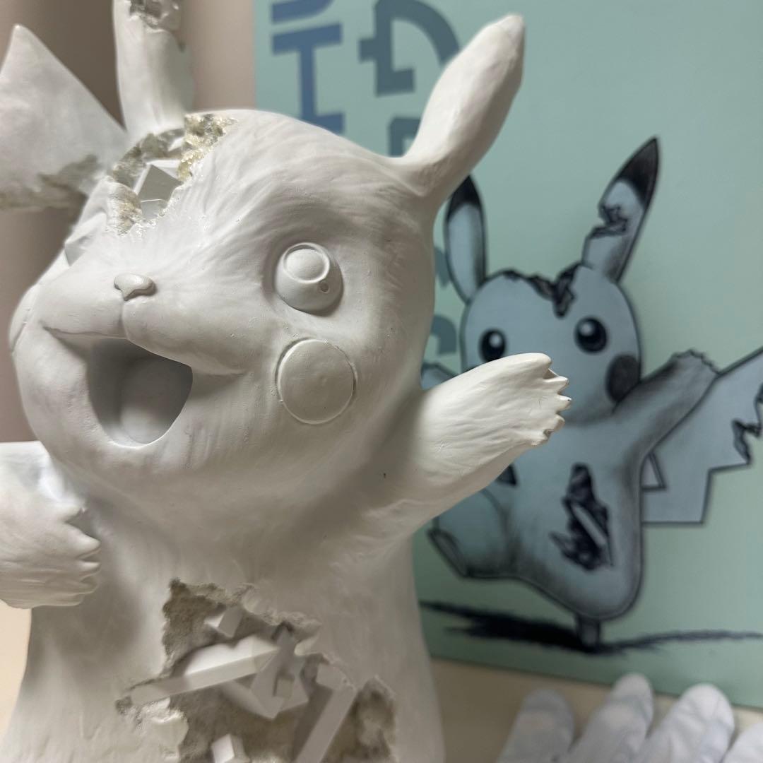 Daniel Arsham × Pokémonダニエルアーシャム ピカチュー　青