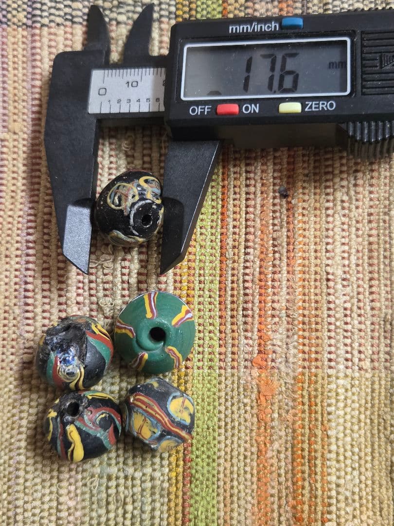 022 キングビーズ 割れ銀化あり king beads ビーズ5個セットの通販