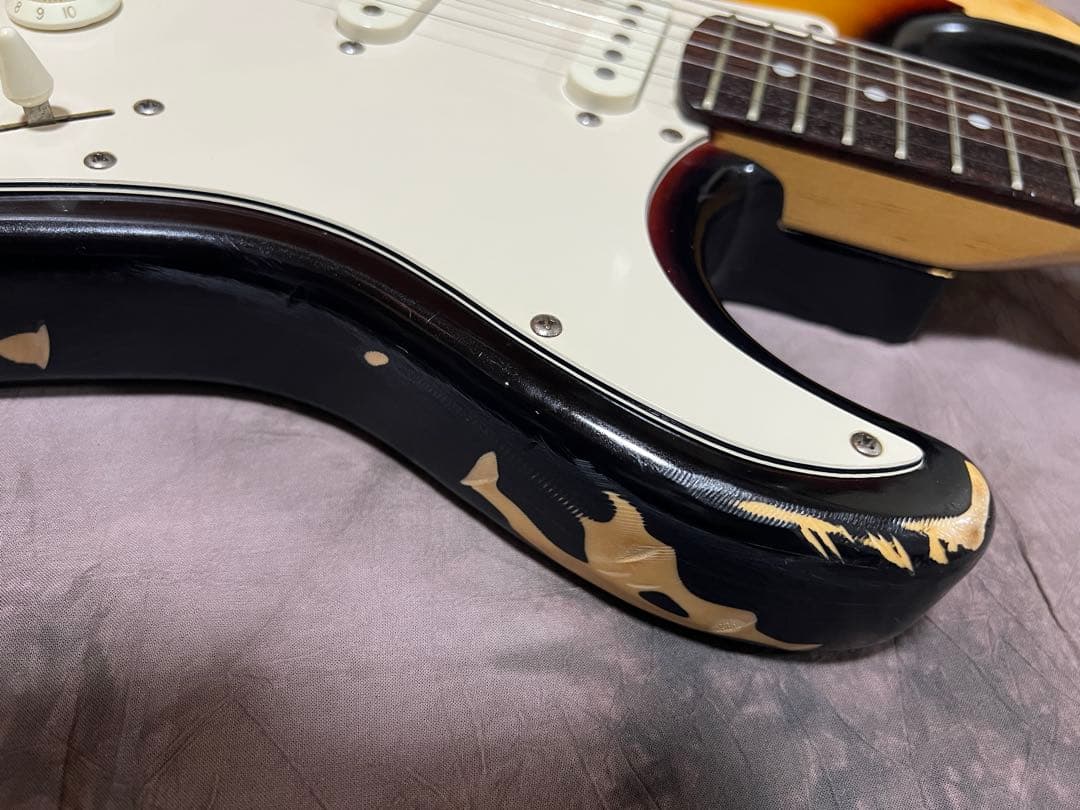 ストラトキャスター ハードレリック加工