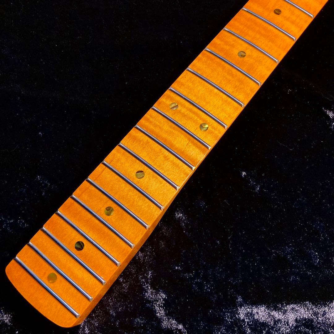 カナダ産フレイムメイプル エレキギターネック ストラトキャスター