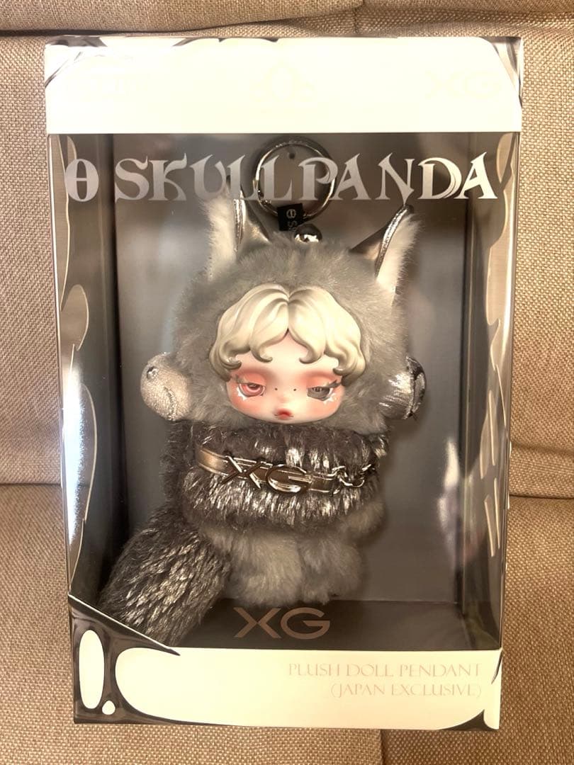 【しっぽ大き目】【目綺麗】【メイク濃い目】スカルパンダ × XG ダンボール梱包
